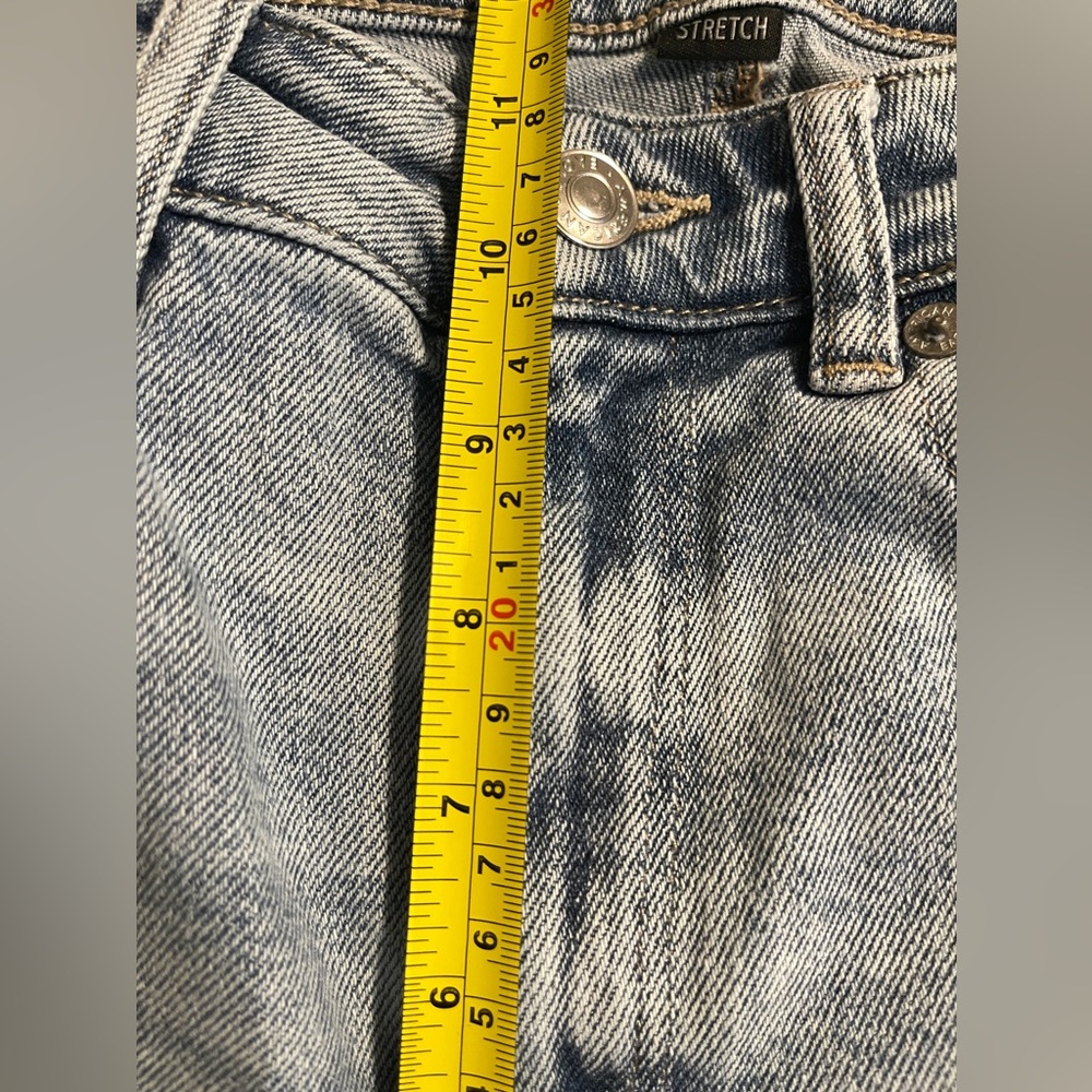 American Eagle Jeans Womens 6 Blue Mom Straight Jean Light Wash Minimal Normcore - Picture 10 of 11